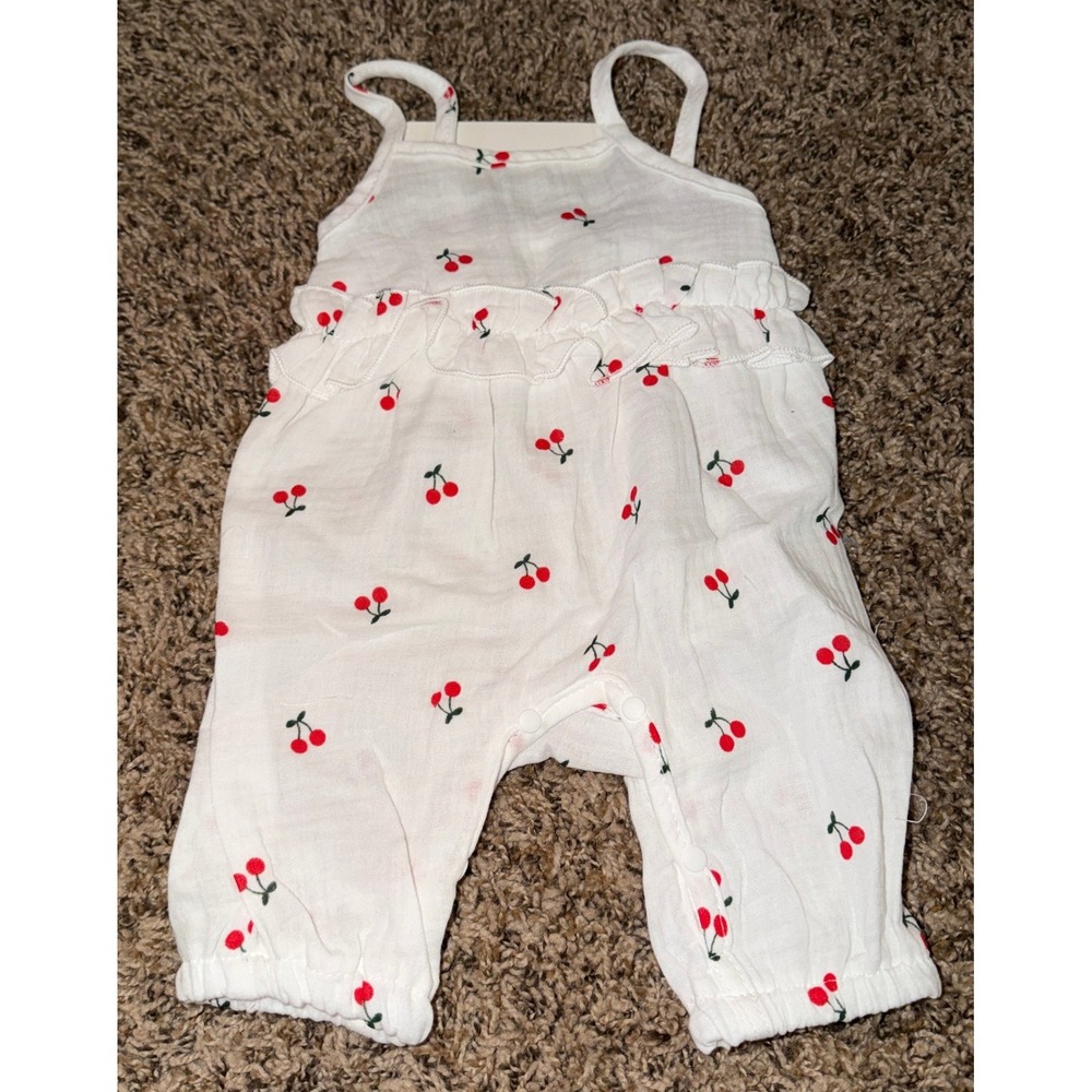 Unbranded Baby Girl White Cherry Pattern Muslin Romper 1-3 Months (NWT)
